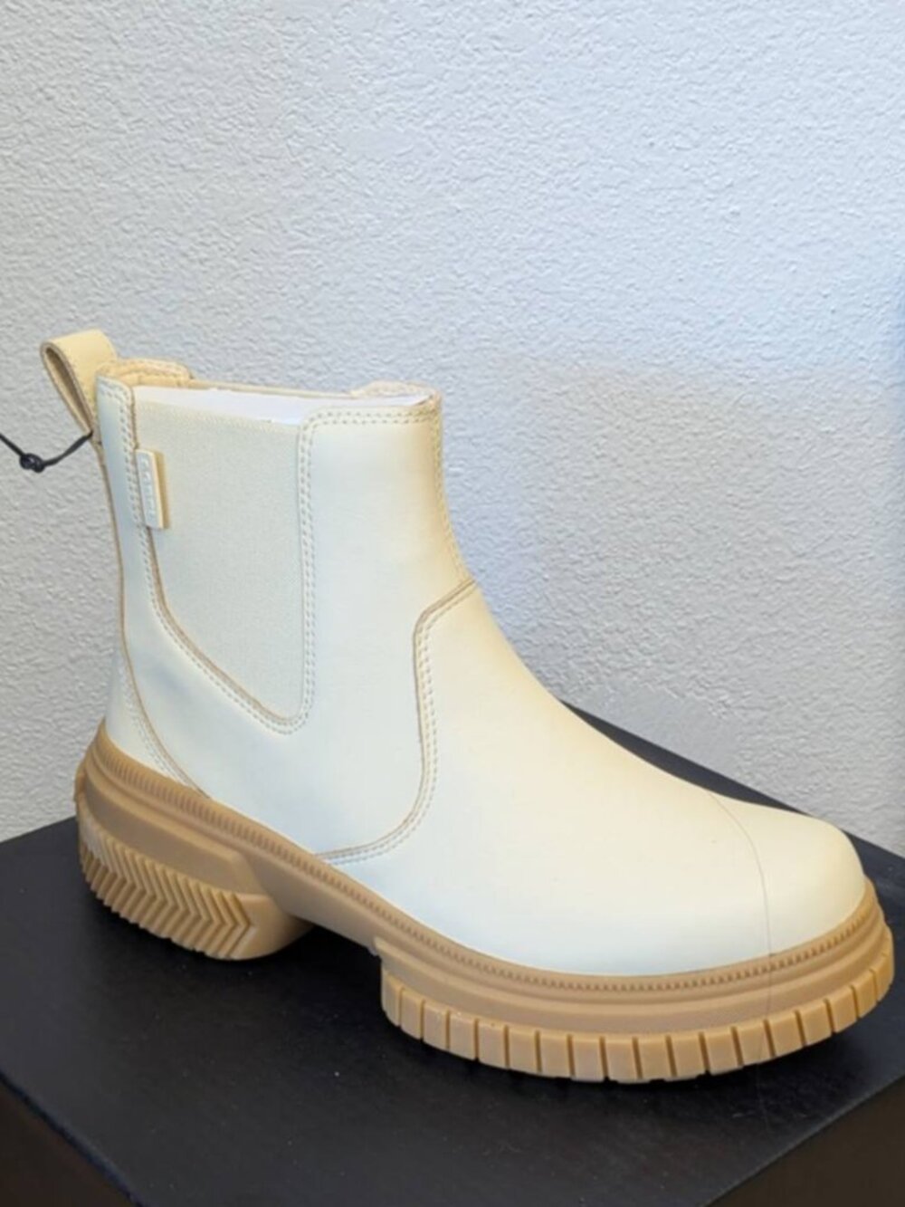 SOREL ONAtm AVE Chelsea Boot Waterproof Women's Boots Honey White, Size: 9 - O - Picture 4 of 6